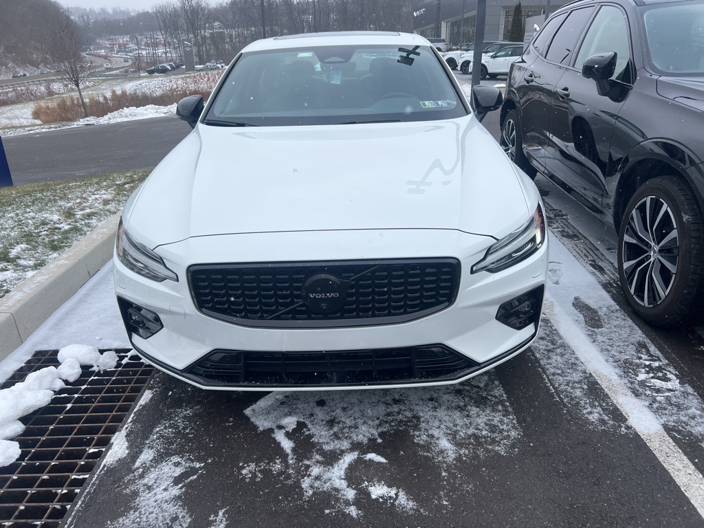 2024 Volvo S60 Plus