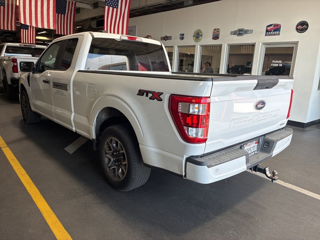 2021 Ford F-150 XL photo 3
