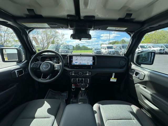 2025 Jeep Wrangler Rubicon photo 2