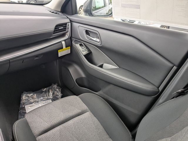 2026 Nissan Rogue SV photo 14