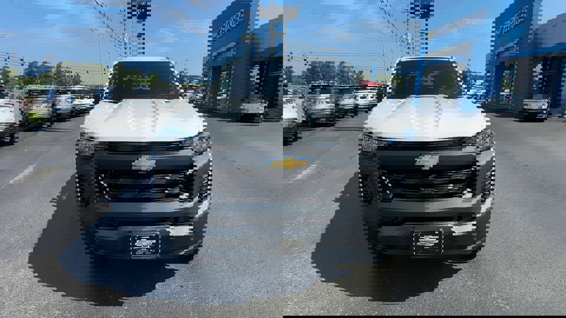 2025 Chevrolet Colorado LT photo 3