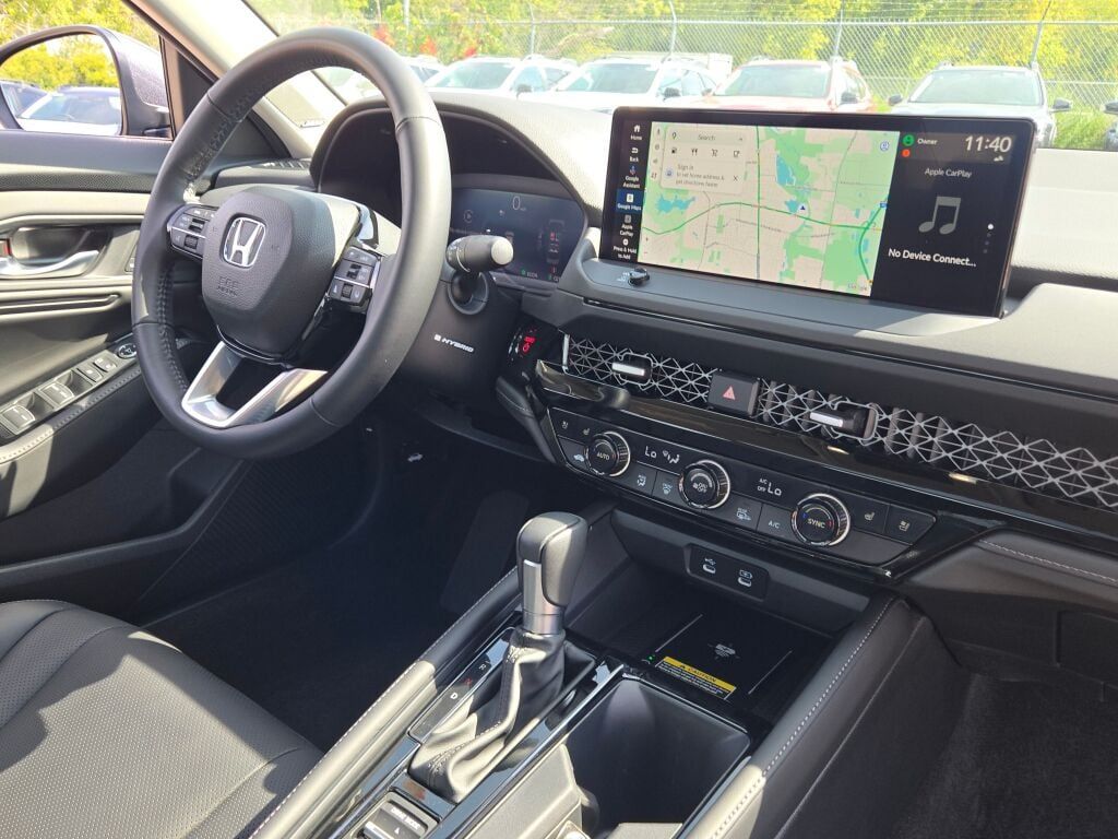 2024 Honda Accord Hybrid Touring photo 5