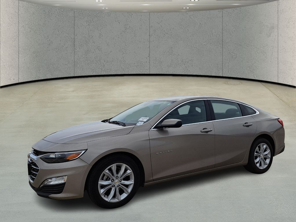 2024 Chevrolet Malibu 1LT photo 2