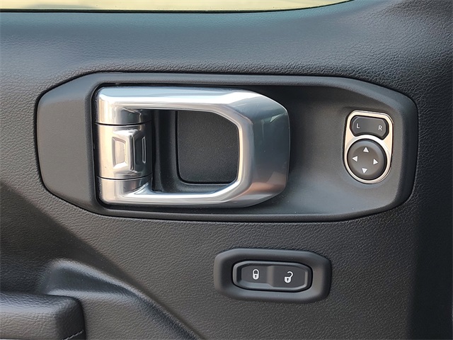2022 Jeep Gladiator Altitude photo 23