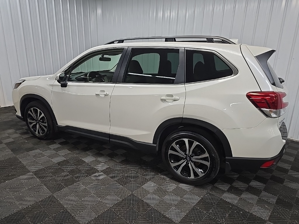 2023 Subaru Forester Limited photo 4