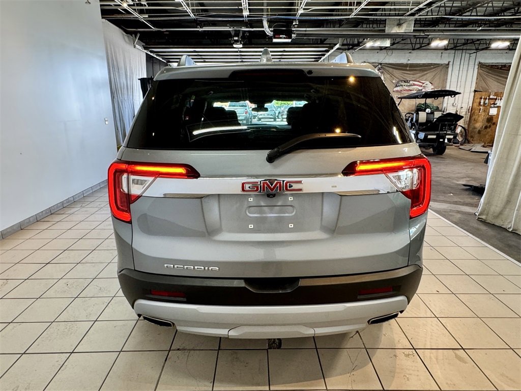 2023 Gmc Acadia SLE photo 3