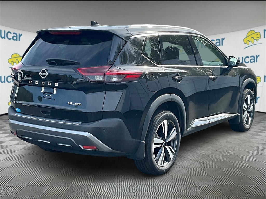 2022 Nissan Rogue SL photo 3