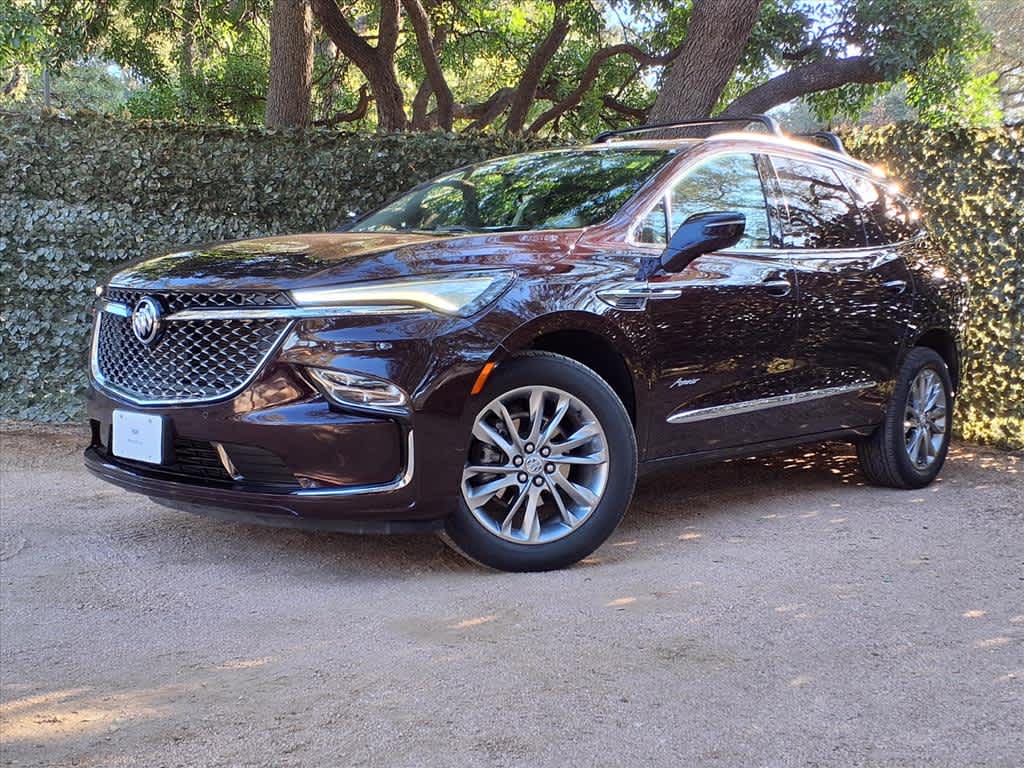 2023 Buick Enclave Avenir's photo