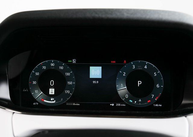 2024 Land Rover Range Rover Evoque Dynamic SE photo 9