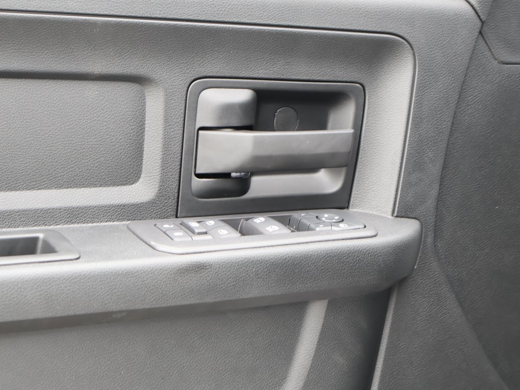 2026 Ram 2500 Tradesman photo 21