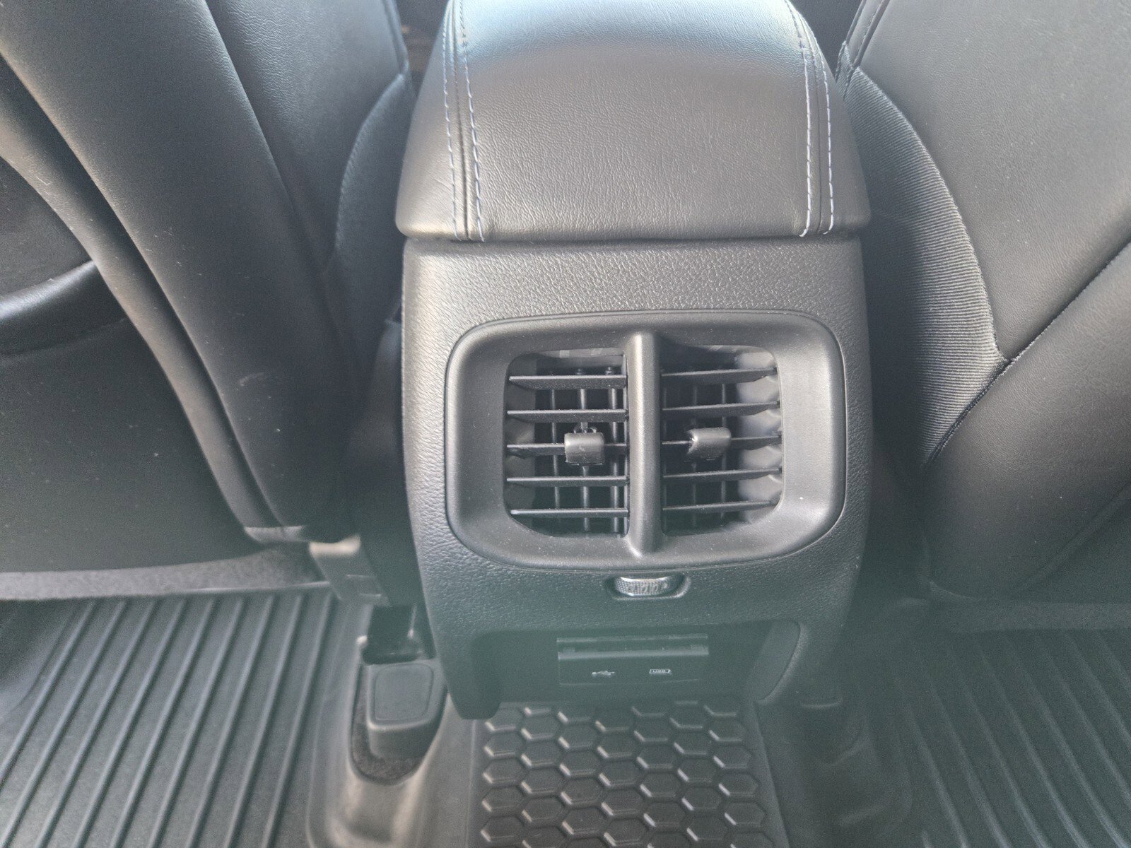 2019 Jeep Cherokee Latitude photo 15