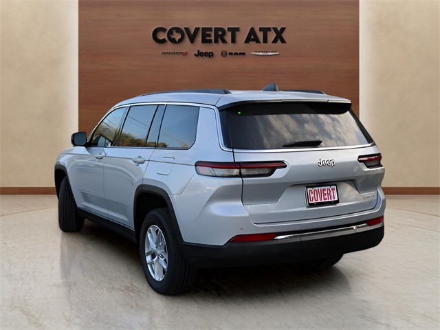 2025 Jeep Grand Cherokee Laredo X photo 3