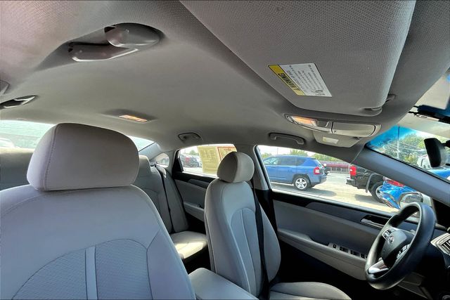 2019 Hyundai Sonata SE photo 13