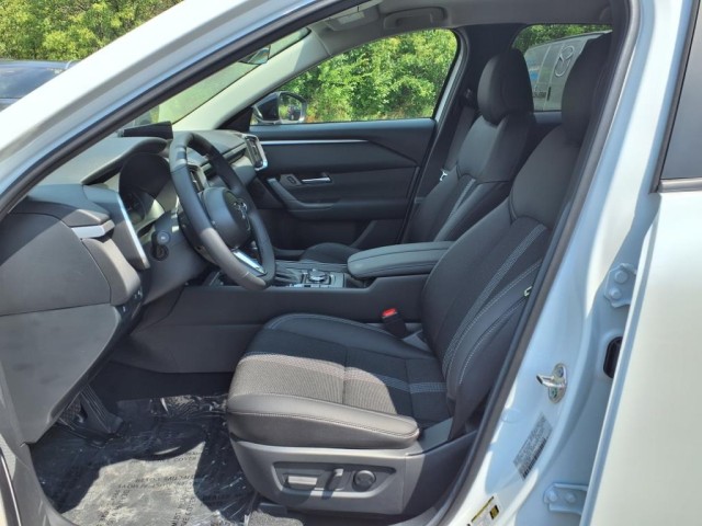 2025 Mazda CX-50 Preferred photo 10
