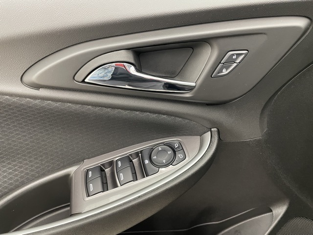 2025 Chevrolet Malibu 1LT photo 11