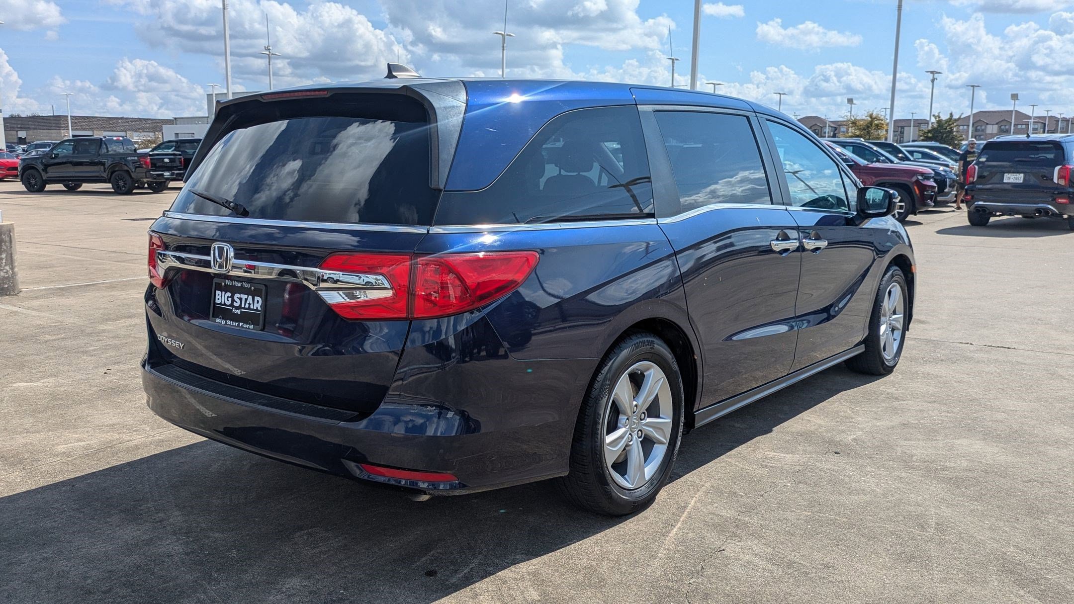 2019 Honda Odyssey EX-L photo 3