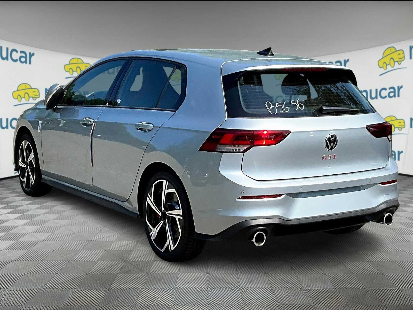 2025 Volkswagen Golf GTI SE photo 4
