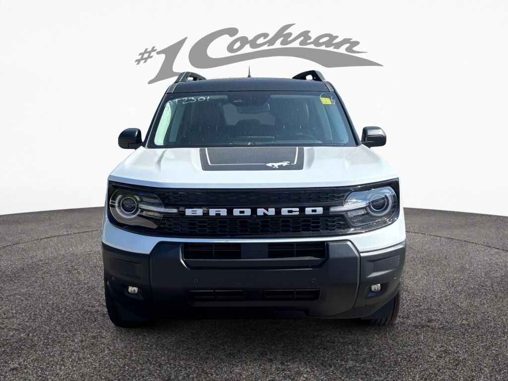 2025 Ford Bronco Sport Outer Banks photo 2