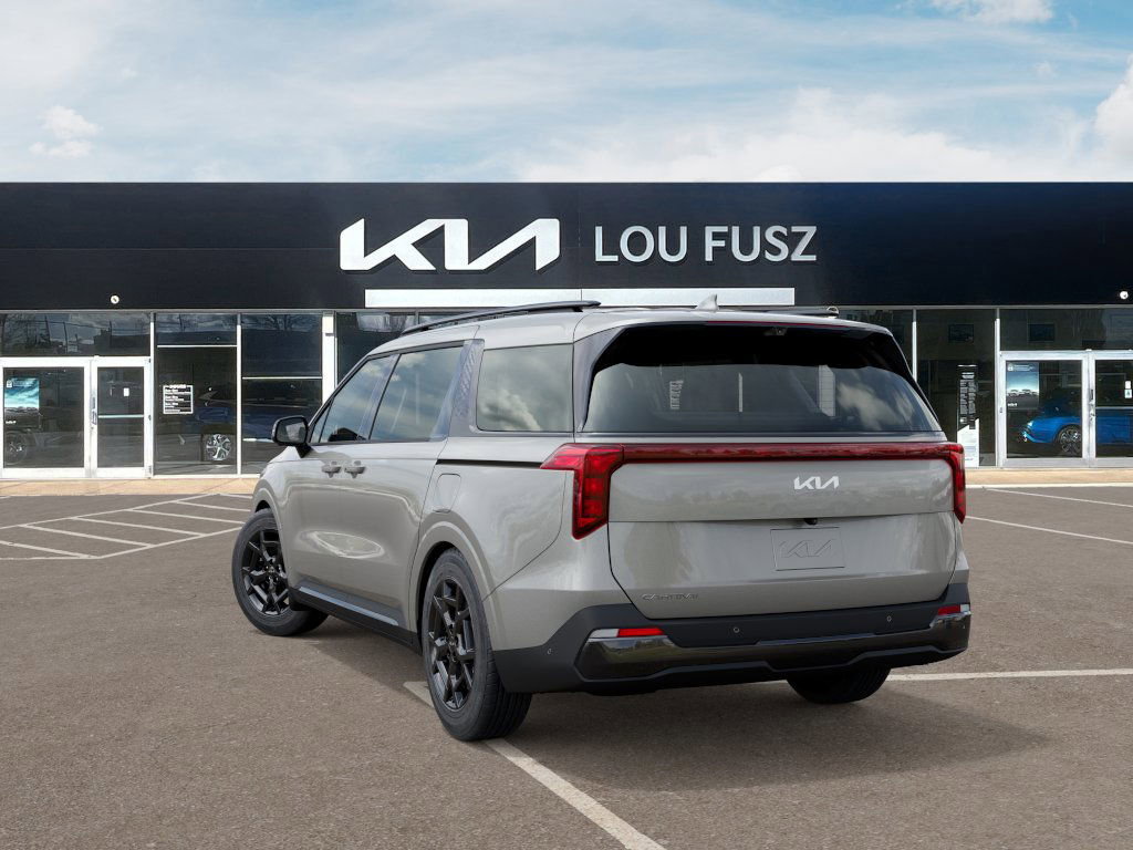 2025 Kia Carnival SX photo 4