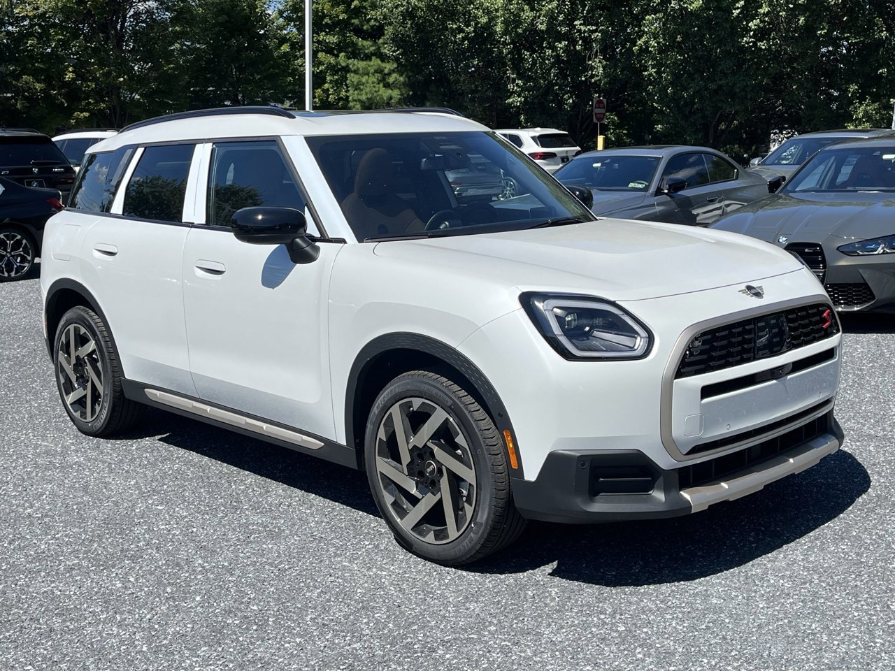 2025 Mini Countryman S ALL4 Iconic photo 3