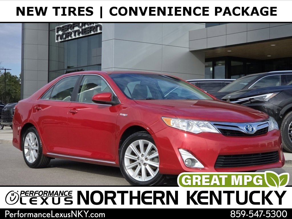 2013 Toyota Camry LE Hybrid