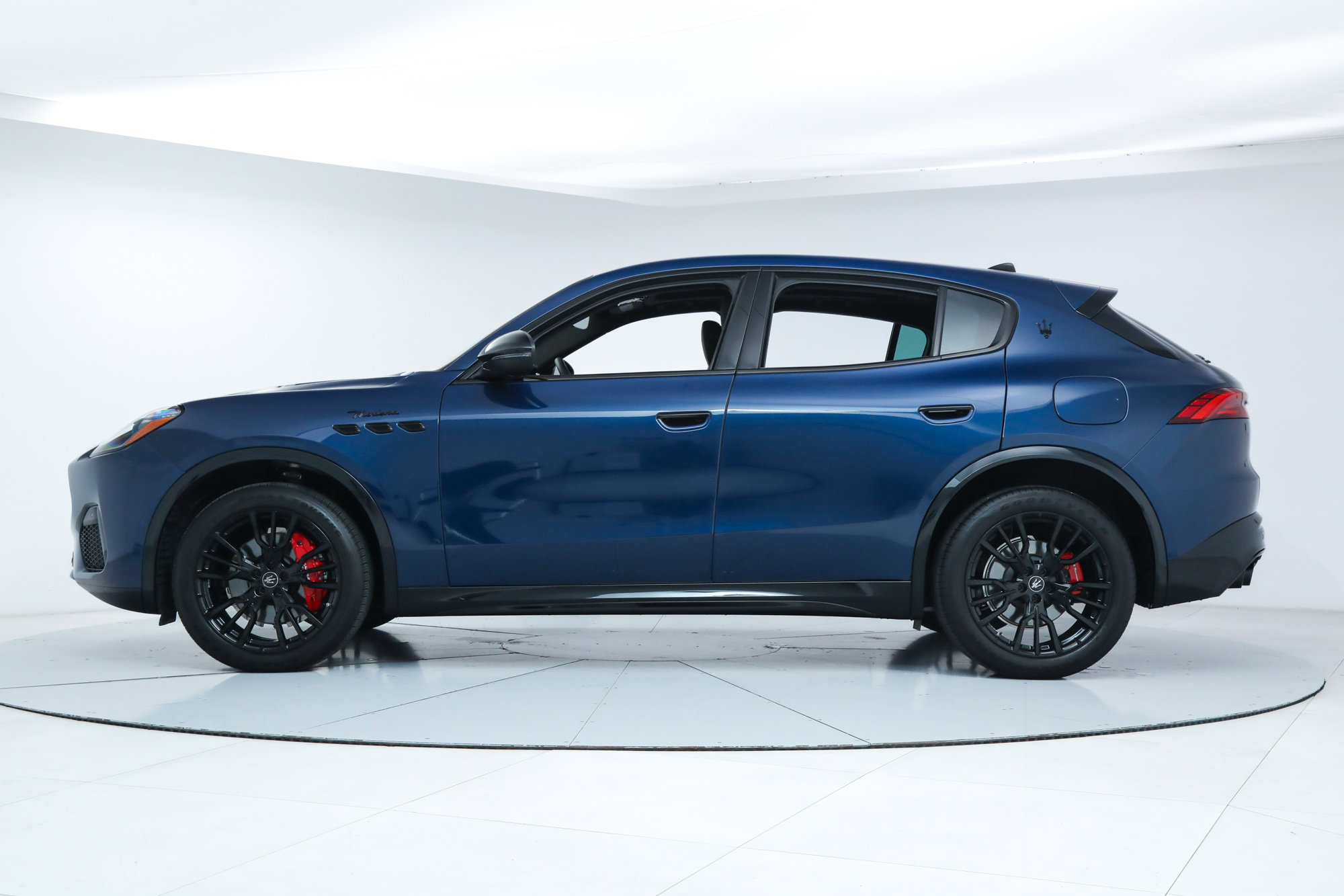 2025 Maserati Grecale Modena photo 2