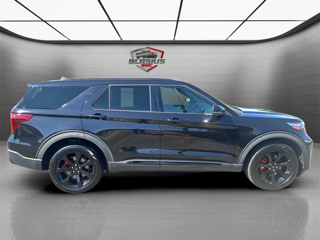 2022 Ford Explorer ST photo 5