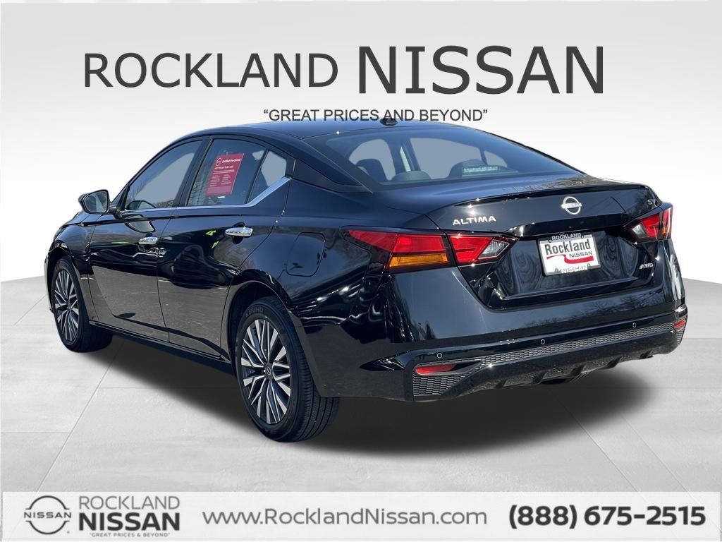2024 Nissan Altima 2.5 SV photo 4