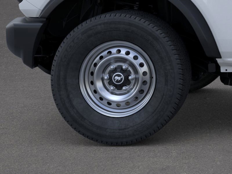 2025 Ford Bronco Base photo 19