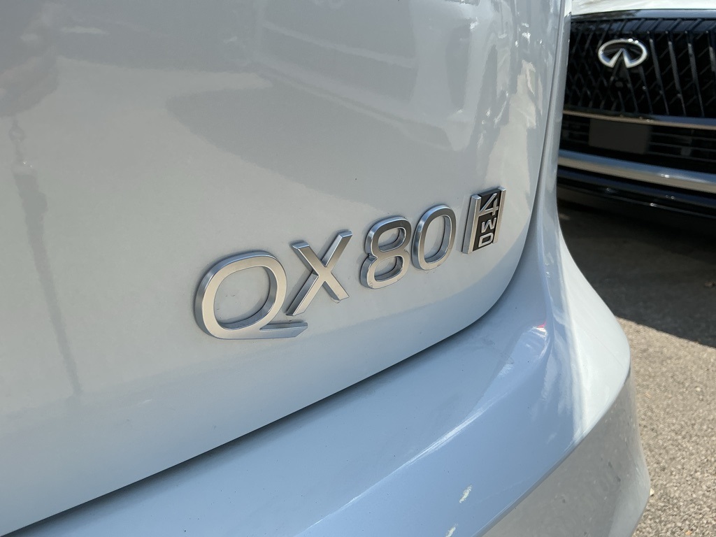 2026 Infiniti QX80 Luxe photo 28
