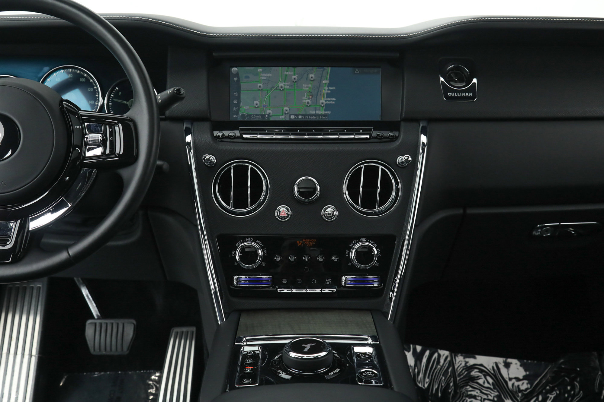 2020 Rolls Royce Cullinan photo 32