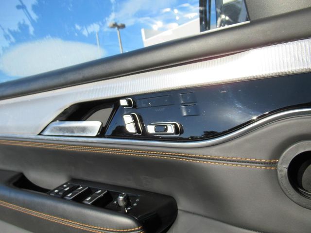 2022 Jeep Grand Wagoneer III photo 30