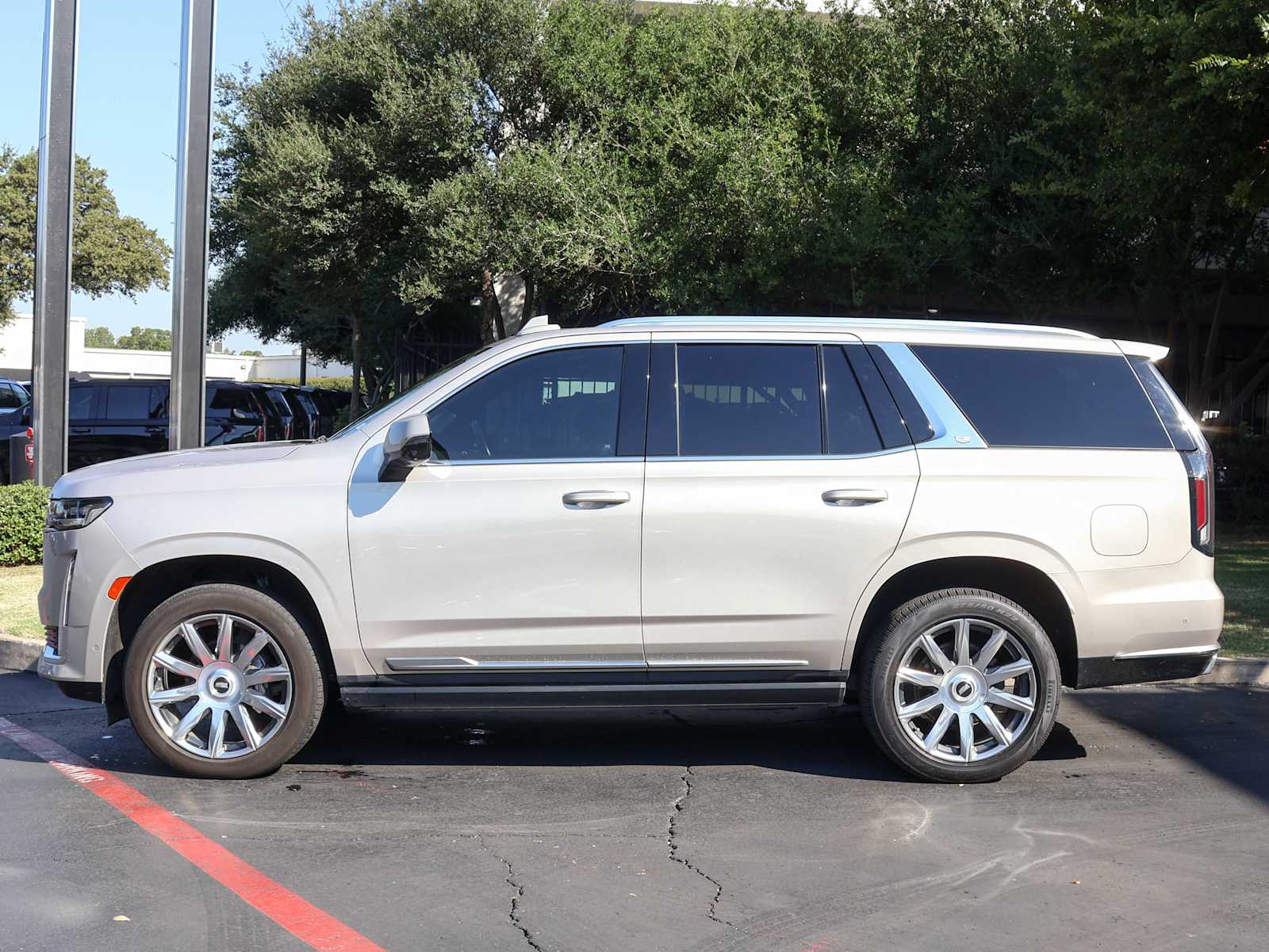 2022 Cadillac Escalade Premium Luxury Platinum photo 5