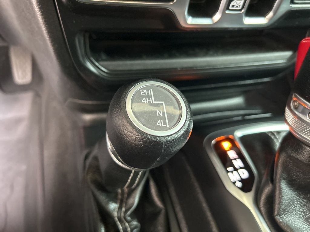 2021 Jeep Wrangler Unlimited Sahara photo 7