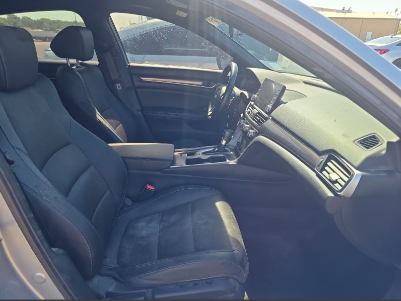2020 Honda Accord Sport photo 16