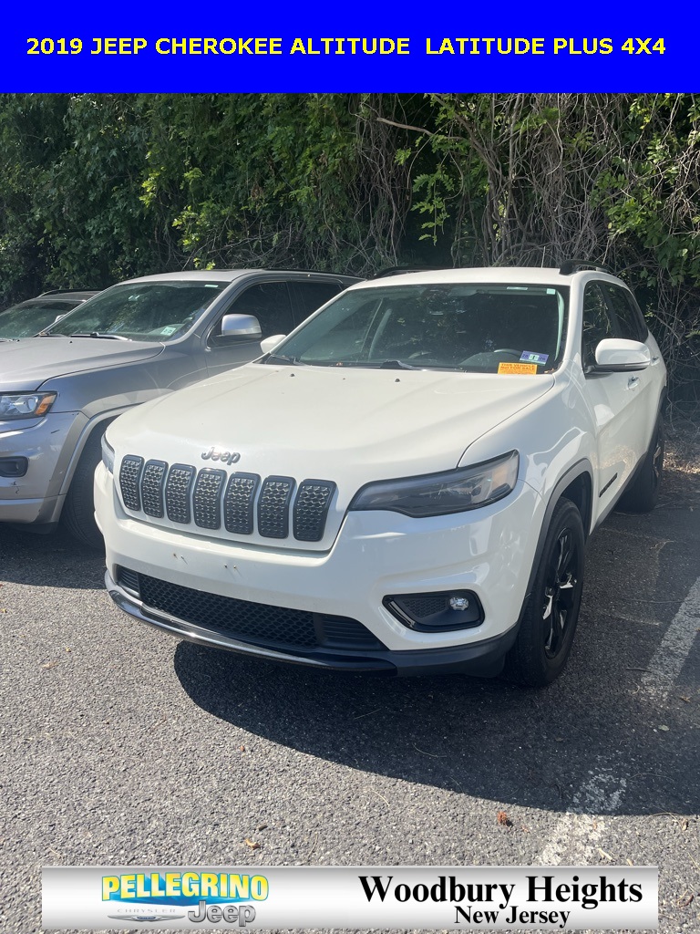2019 Jeep Cherokee Altitude photo 3