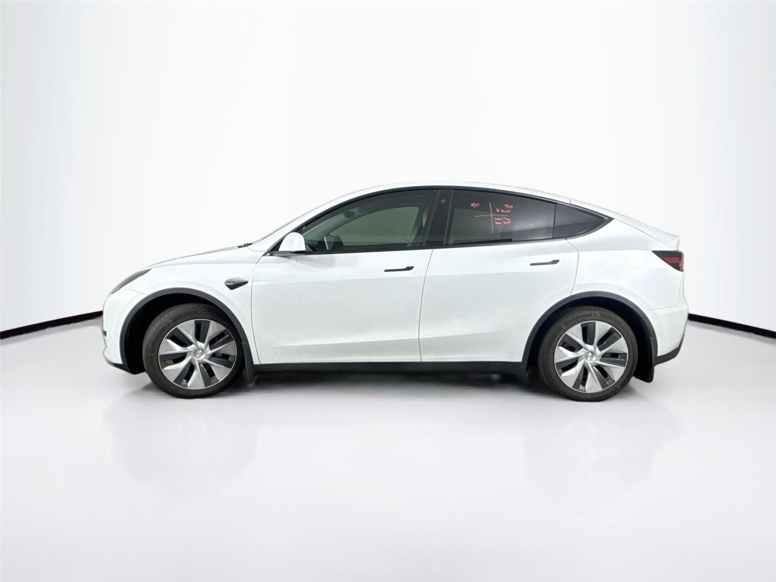 2023 Tesla Model Y Long Range photo 9