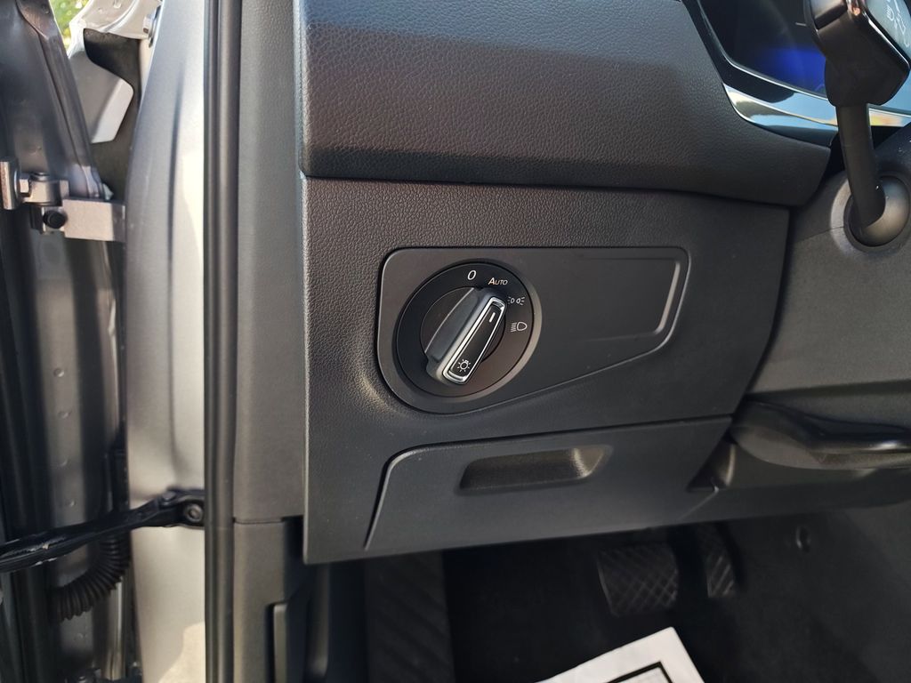 2024 Volkswagen Tiguan SE Wolfsburg Edition photo 13
