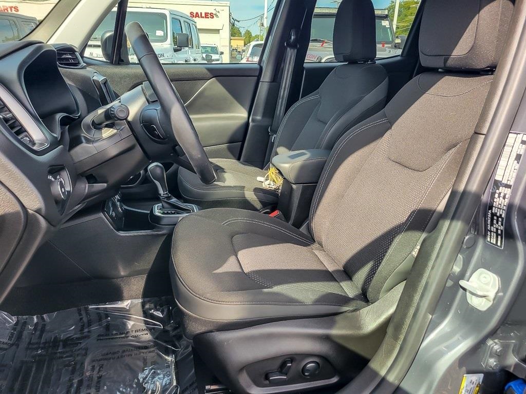 2023 Jeep Renegade Latitude Upland photo 5