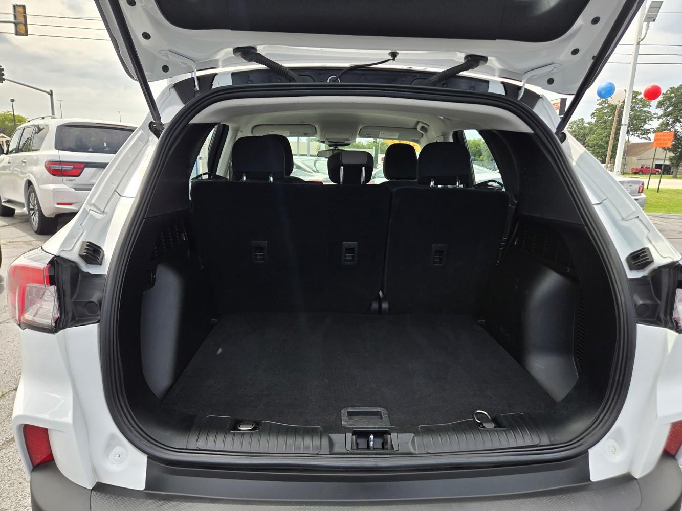 2022 Ford Escape S photo 28