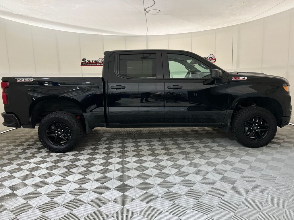 2024 Chevrolet Silverado 1500 Custom Trail Boss photo 4