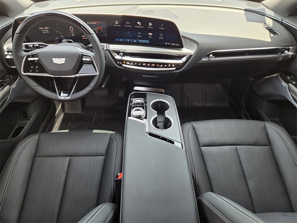2025 Cadillac Lyriq Sport photo 23