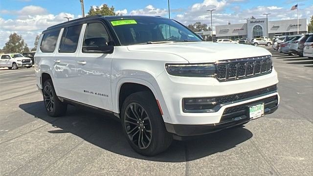 2024 Jeep Grand Wagoneer L Series II's photo