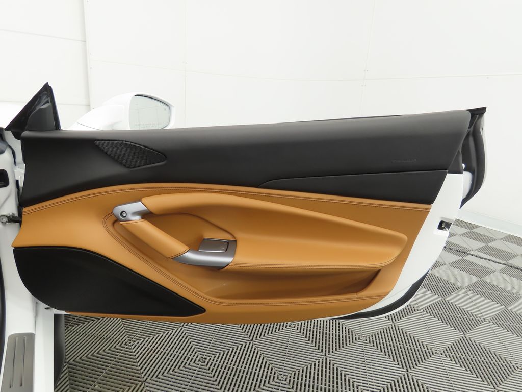 2022 Ferrari F8 Spider Base photo 30