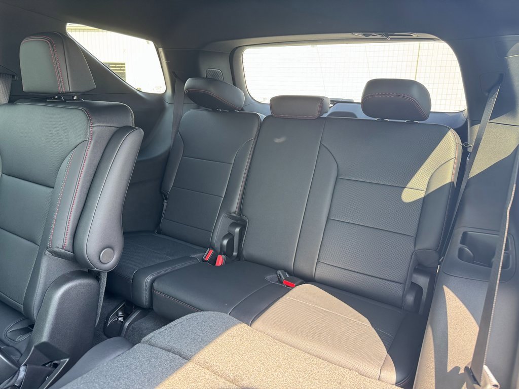 2025 Chevrolet Traverse Z71 photo 10