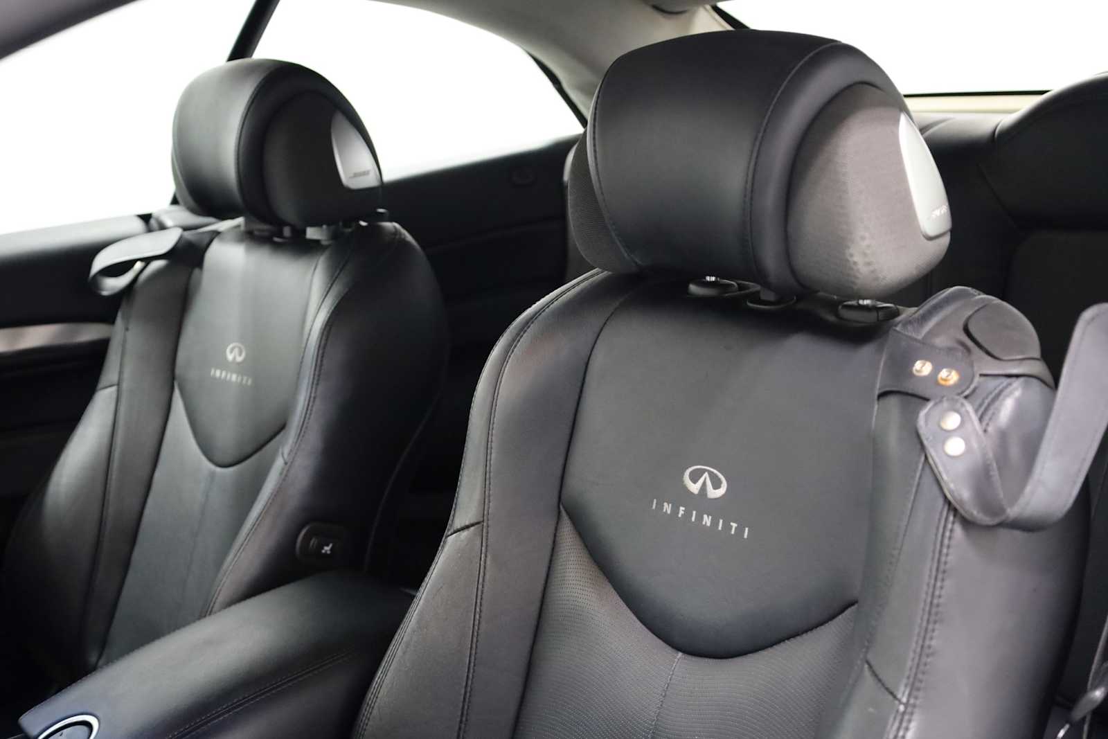 2013 Infiniti G37 Base photo 16