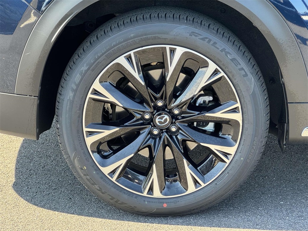 2024 Mazda CX-90 Premium Plus photo 11