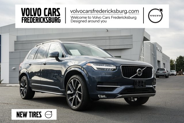 2019 Volvo XC90 Momentum's photo