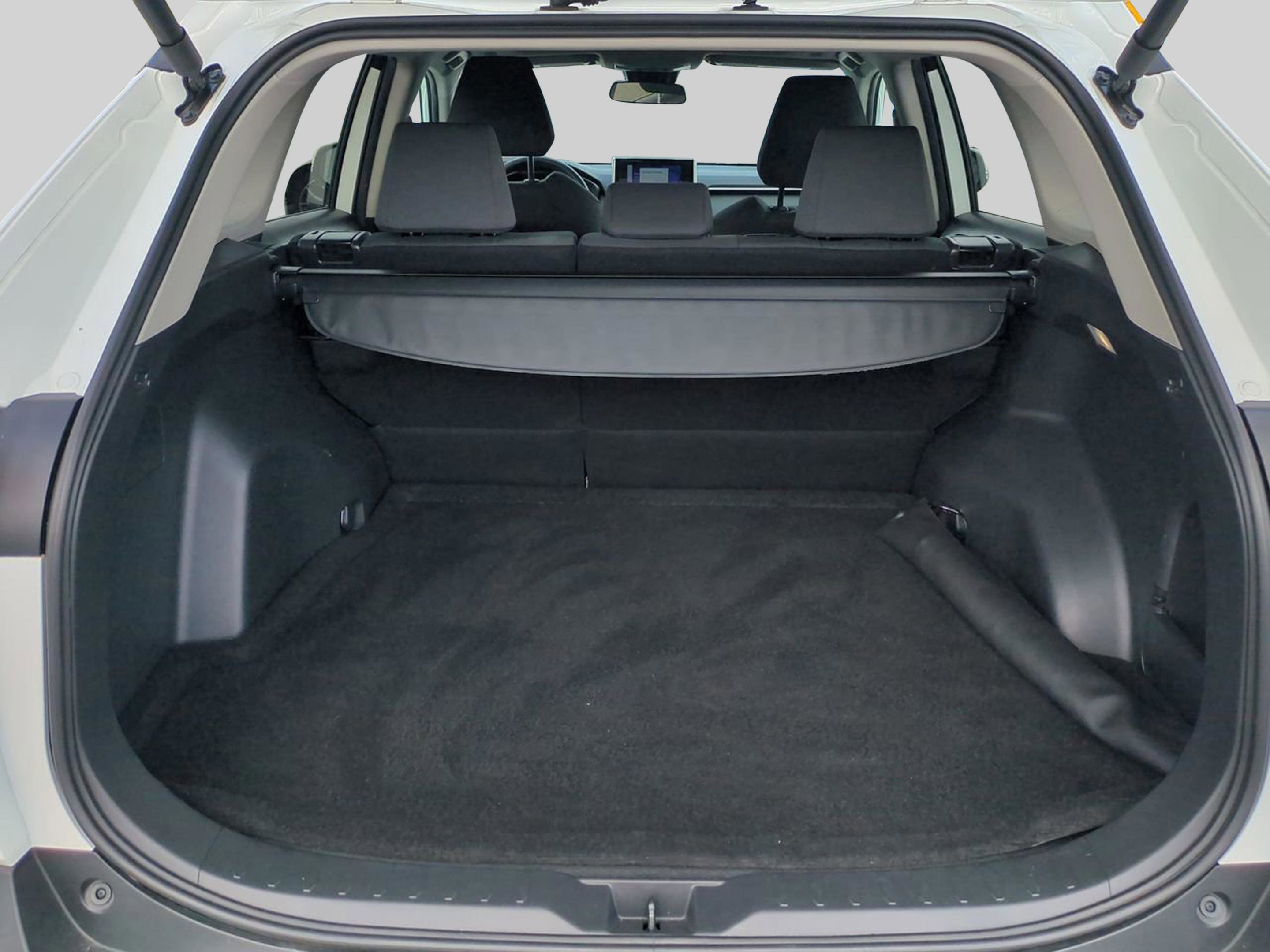 2024 Toyota RAV4 XLE photo 12