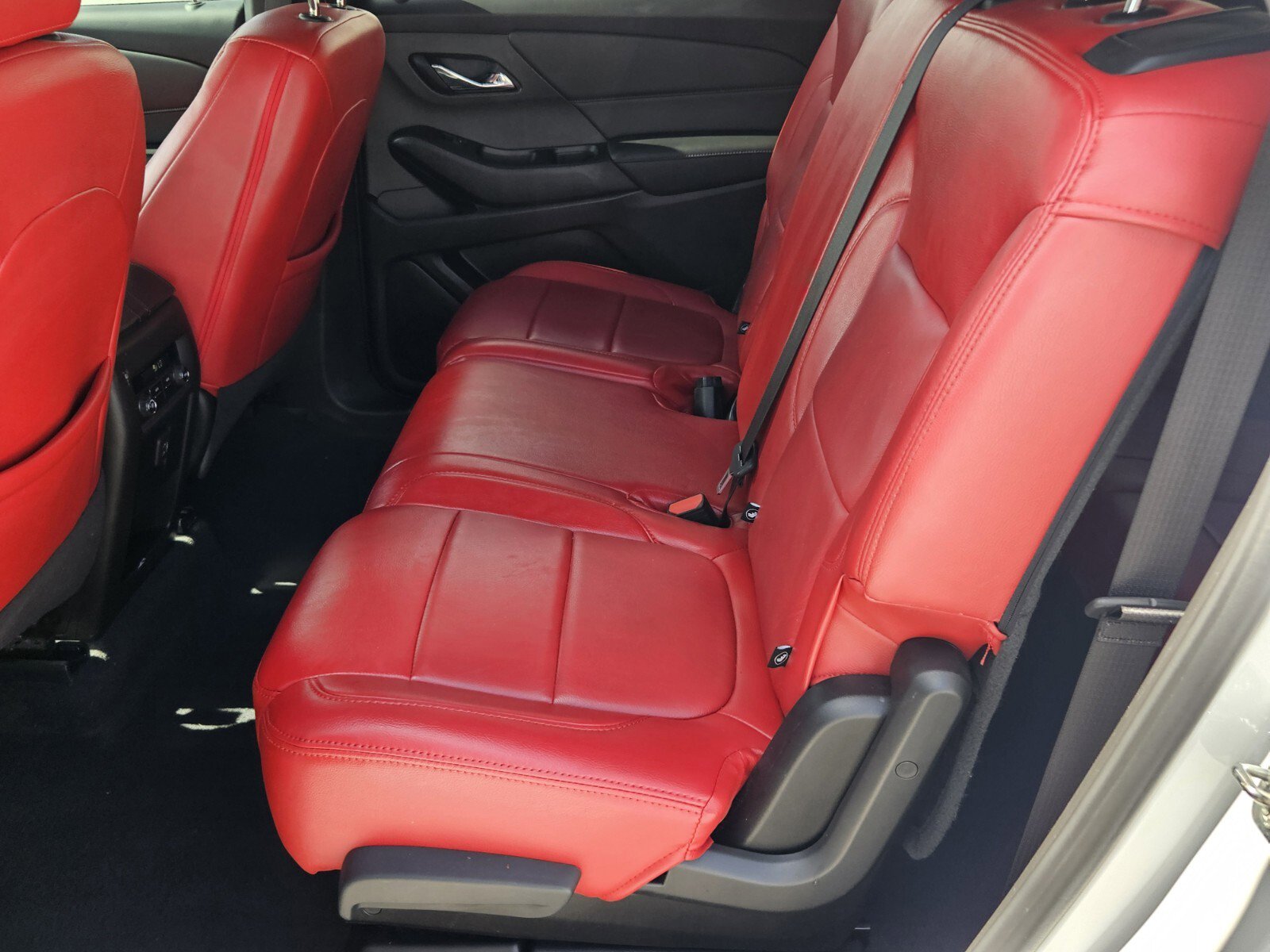 2023 Chevrolet Traverse Cloth photo 3